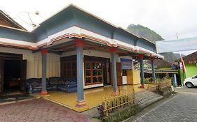 OYO Homes 91134 Desa Wisata Tebing Lingga